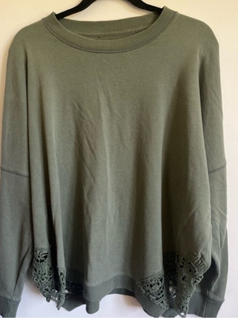 Oversized Slouchy Sweatshirt